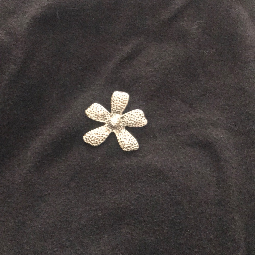 Silpada flower necklace pendant